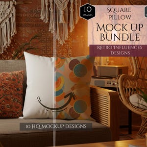 Könnte beinhalten: Ein Set mit 10 hochwertigen quadratischen Kissen-Mockups mit einem retro-inspirierten Design. Die Mockups zeigen ein weißes Kissen mit einem farbenfrohen abstrakten Muster auf einem braunen Sofa in einem Wohnzimmer im Bohème-Stil.
