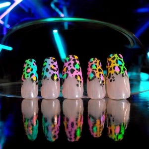 Neon Cheetah Press On Nails