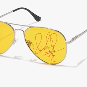 Travis Touchdown signed Aviators