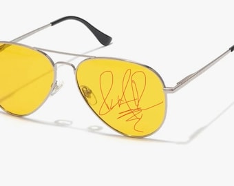 Travis Touchdown gesigneerde Aviators