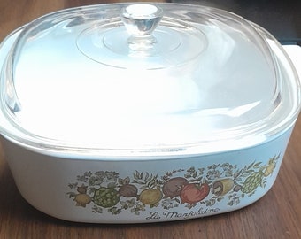 vintage Corning Ware Casserole Dish w/Lid