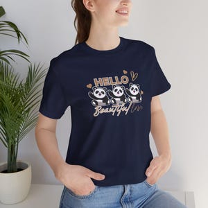 Casualowa Damska Koszulka z Modnym Stylowym Nadrukiem Graficznym&quot;Hello Beautiful /Panda&quot; Urocza Bawelna Tshirt/Women/Girl design top