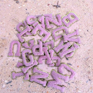 Patch com apliques de letras bordadas de A a Z em chenille brilhante, patch autoadesivo para letras universitárias, patch para passar a ferro com letras em chenille, patch duplicado