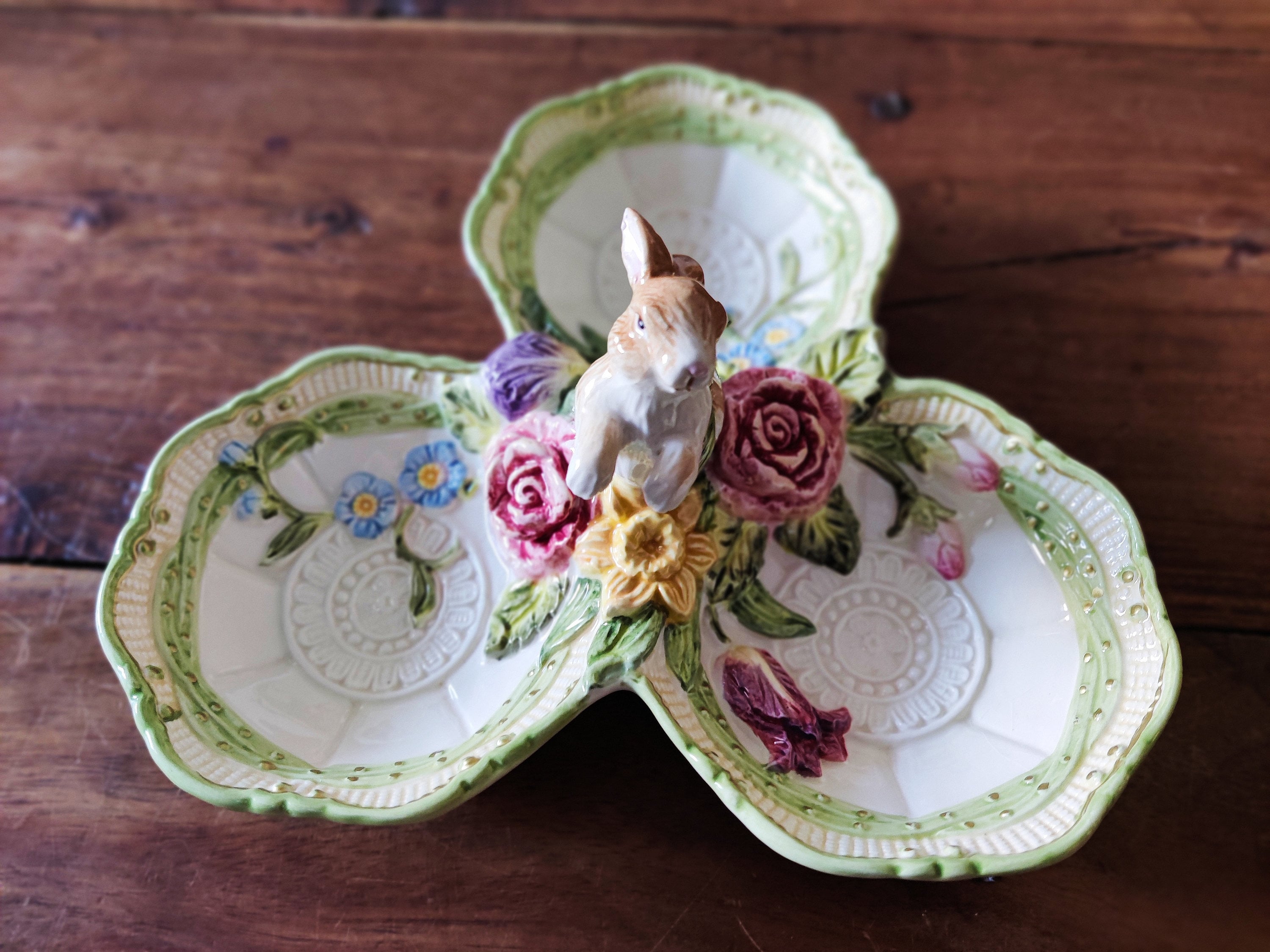 フランスアンティーク50'可愛いたまごとウサギ手刺繍 イースター