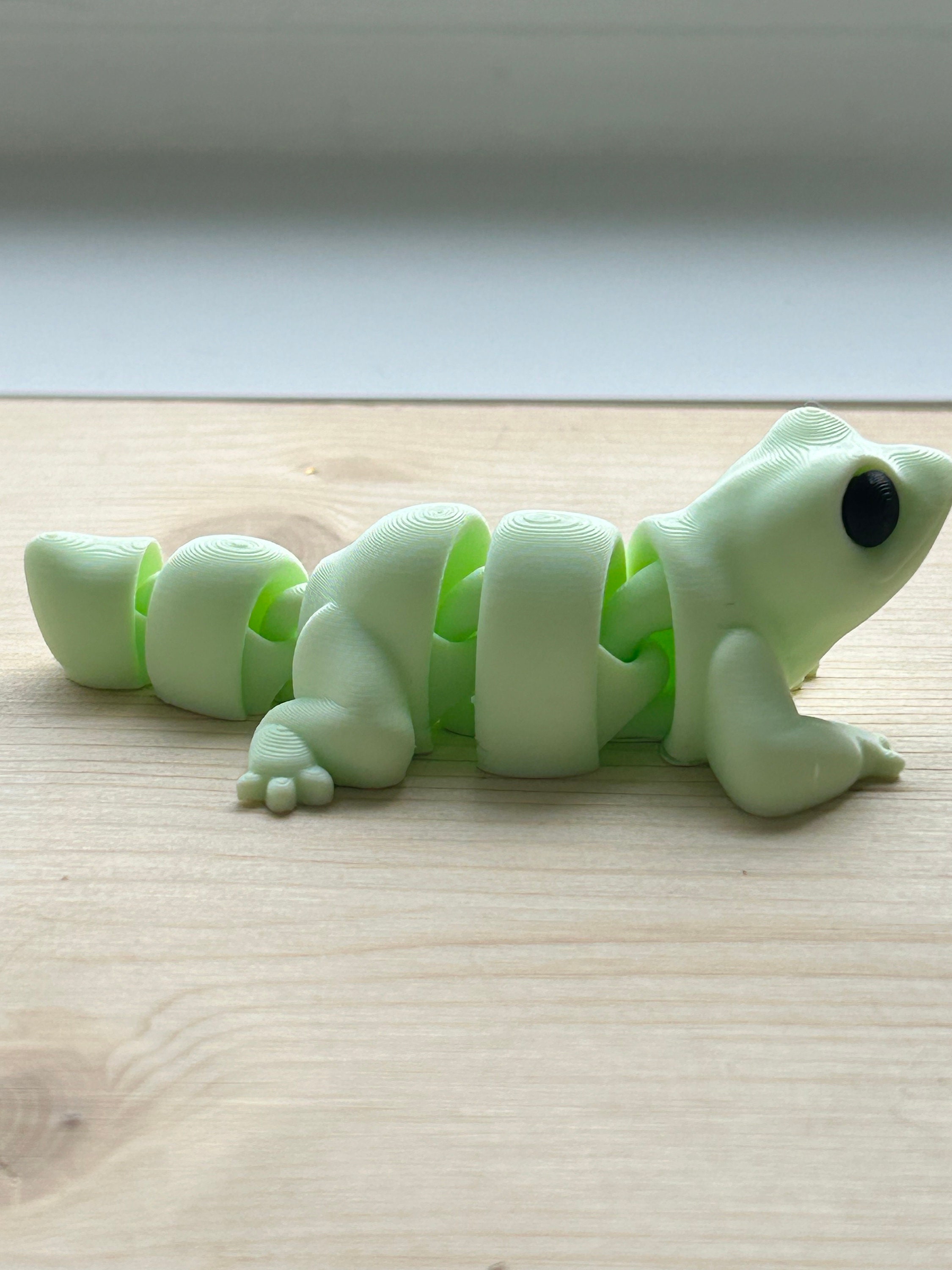 Lizard Fidget Lizard Fidget Toy Desk Decor Mini Dinosaur 3D Printed Desk Toy Made to ...