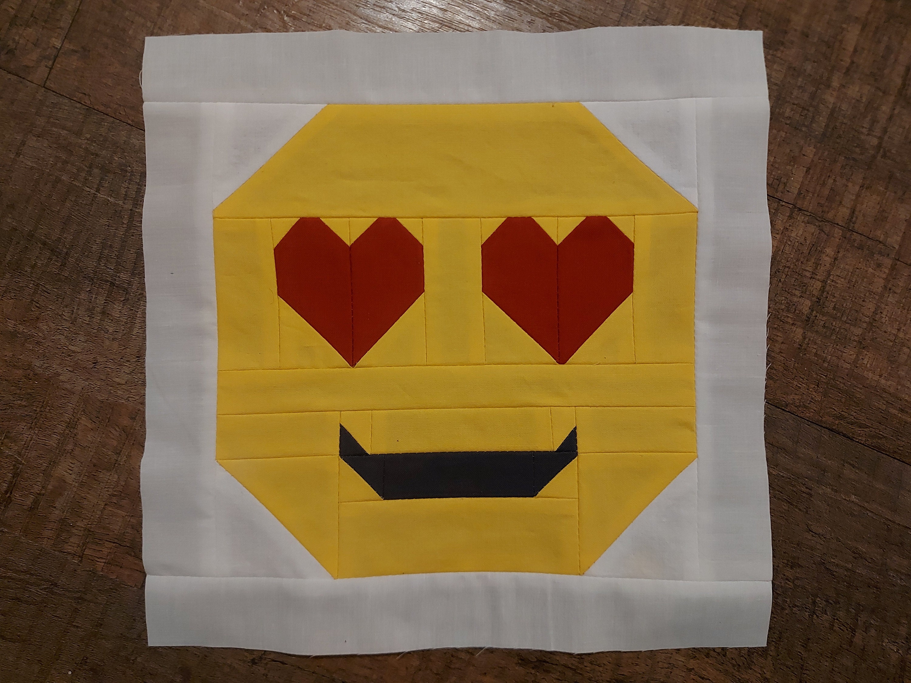 Emoji Pattern Print Quilt