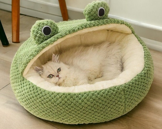 Cozy Frog Cat Bed | Cute Cat Cave Bed, Snug Cat Nest, Comfy Bed for Cat, Luxury Warm Cat Bed, Fluffy Cat Beds, Soft Cat Bed, Cat Lover Gift