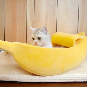 Cute Banana Cat Bed | Banana Cat Cave Bed, Funny Cat Furniture, Banana Bed for Cat, Snug Pet Bed, Cozy Kitten Bed, Warm Cat Bed, Cat Lovers