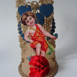 Antike 3D-Postkarte 20er Jahre Kind mit Blumenstrauss