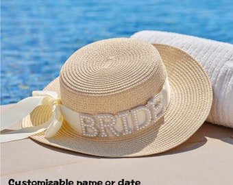 Chapeaux de soleil personnalisés pour mariée, chapeau de paille, chapeau de perles de mariage, plage de mariage embellie de soleil poule, cadeaux de douche nuptiale, chapeau de plage de mariée, chapeau de perles de mariée