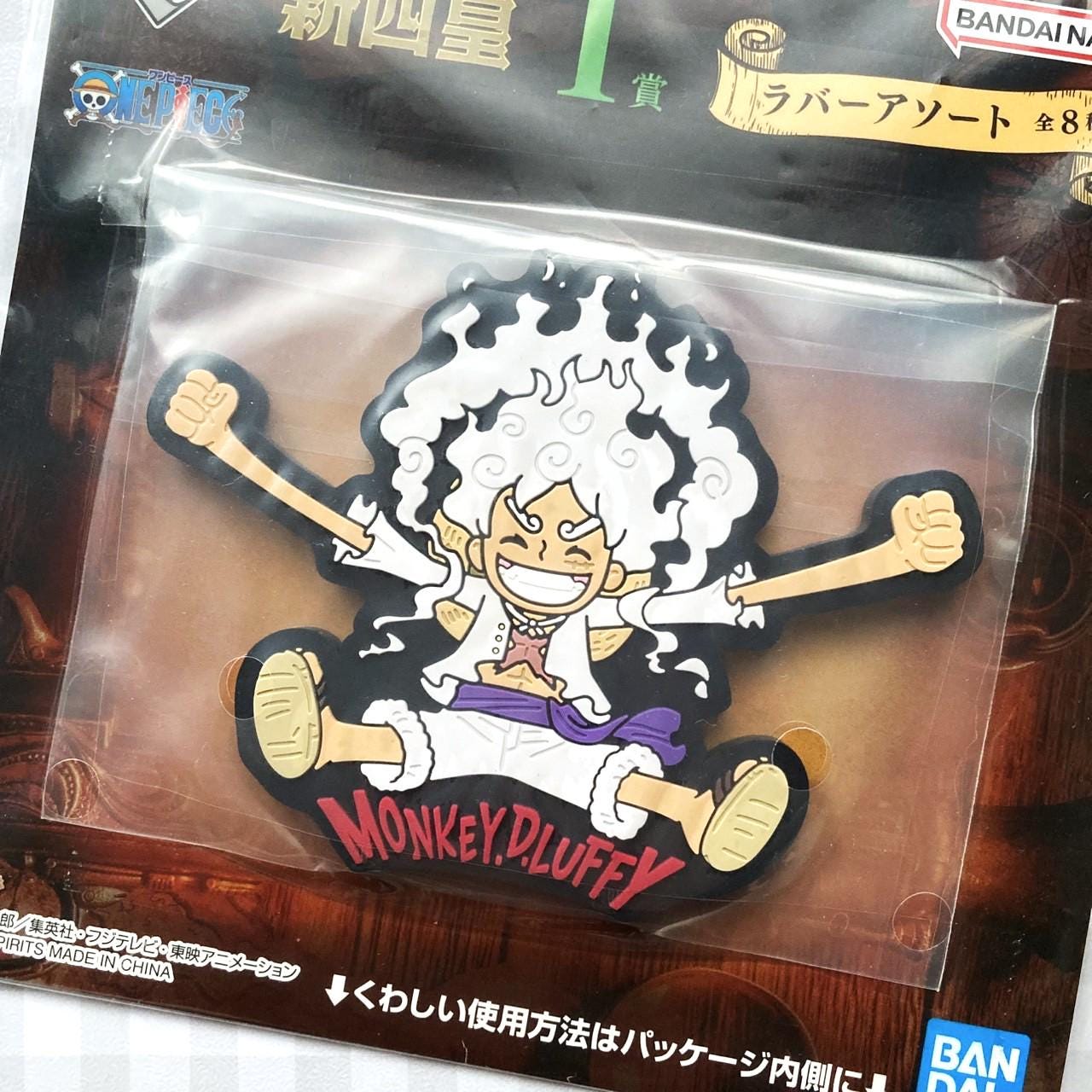 Épingles émaillées One Piece - Luffy Et Drapeau - Lot De 2 - Neuf Avec étiquettes - Marque AND