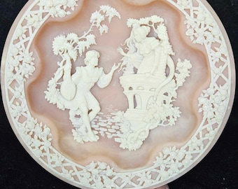 Incolay Stone Wall Plates with stand Shakespearean Lovers Collector Plate, Romeo and Juliette, Rose Carnelian Stone, Cameo  Plate,