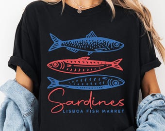 Koszulka z sardynkami, koszulka z targu rybnego w Lizbonie, wygodne kolory, unisex, koszulka z rybą, estetyczny top rybaka, koszulka w stylu śródziemnomorskim, koszulka dla miłośników ryb