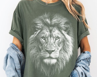 Lion Face Shirt - Vintage Halftone Lion Portrait T-Shirt, Wildlife Illustration Graphic Tee, Safari Animal Comfort Colors Top