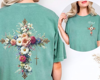 Gezegend bloemen kruis T-shirt christelijk kruis shirt comfort kleuren voor- en achterkant print christelijk T-shirt wilde bloemen kruis top religieus tee cadeau