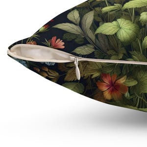 Coussin botanique foncé Fleurs sauvages Coussin Cottagecore Coussin vintage Style floral Fleurs maussades Décoration d'intérieur Cadeau INSERT INCLUS image 3