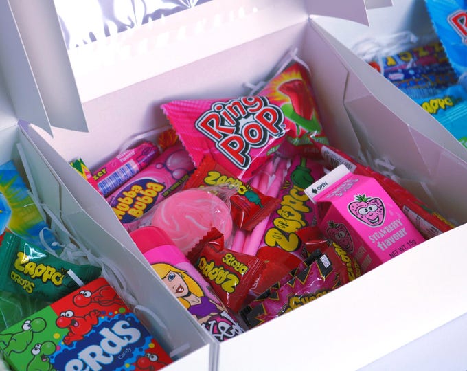 Strawberry Kisses Lolly Box