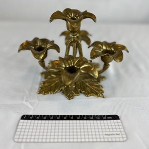 Candle holder vintage made of brass flower design