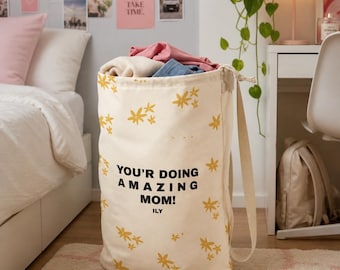 Stai facendo un lavoro fantastico, mamma! Borsa per la biancheria / Crema e senape floreale