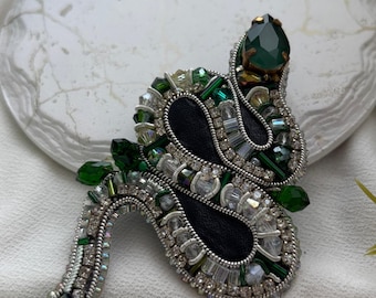 Embroidered Green Snake Brooch: Handmade Serpent Beaded Statement Jewelry