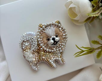 Beaded Pomeranian Dog Brooch: Handmade Embroidered dog Pin