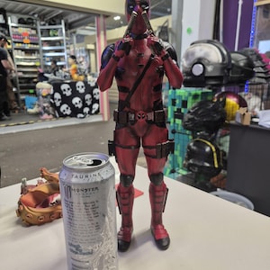 deadpool figure