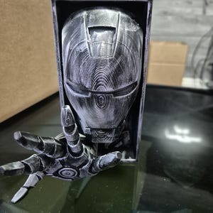 iron-man book nook (small)