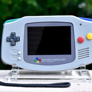 Custom Game Boy Advance – Super Famicom Style | Laminated IPS Screen | USB-C Rechargeable | Free Game