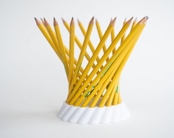 Spiral pencil holder