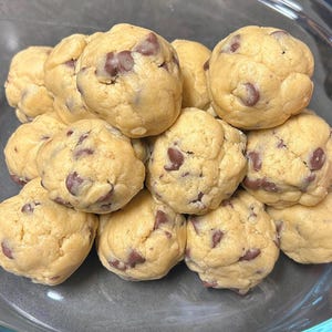 Gourmet Chewy Chocolate Chip Cookie Dough (Frozen) - Fancy Slice and Bake