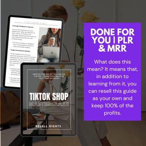 Może przedstawiać: Dwa ekrany tablet&oacute;w cyfrowych wyświetlające przewodnik po kursie mistrzowskim TikTok Shop. Tekst brzmi: Done For You I PLR & MRR, Scaling Your TikTok Shop oraz Master the Art of Selling on TikTok. Ekrany pokazują osobę korzystającą z laptopa.