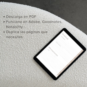 May include: A digital tablet displaying a printable gratitude journal with sections for affirmations and gratitude. The text on the screen reads "Gratitud" and "Afirmaciones".