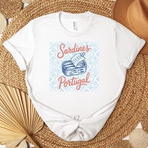 Portugal Inspired tshirt, Sardines, Portuguese, galo de Barcelos, Portuguesa Azulejo Sardinhas Lisboa Porto Braga Chaves