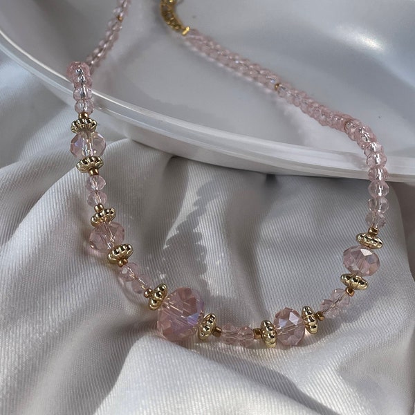 CAMILLA Crystals and Goldfiled flower beads necklace