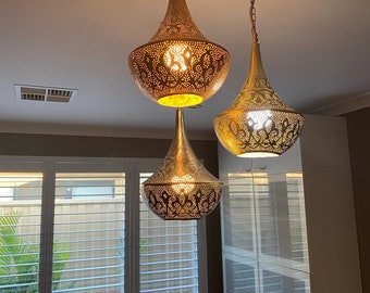 Lampada marocchina, grande lampadario in ottone marocchino, lanterna in bronzo, luce in bronzo marocchino, lampadario in argento, lampada a sospensione