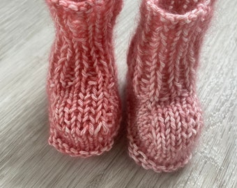 Babyschuhe gestrickt rosa