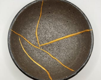 Small Japanese KIntsugi bowl 13cm