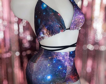 Ensemble tenue rave outfit femme, tenue de festival, short, galaxy universe, top bikini