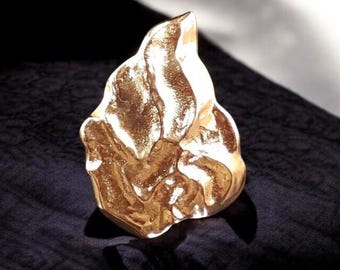 YSL Yves Saint Laurent Pin's Gold Leaf Brooch Luxury Vintage Made in France