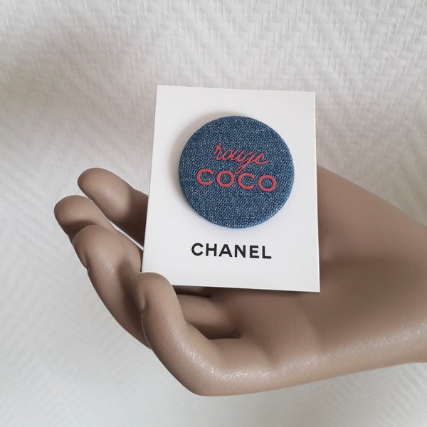 Chanel Rouge Badge Pin's Broche Vintage Luxe France