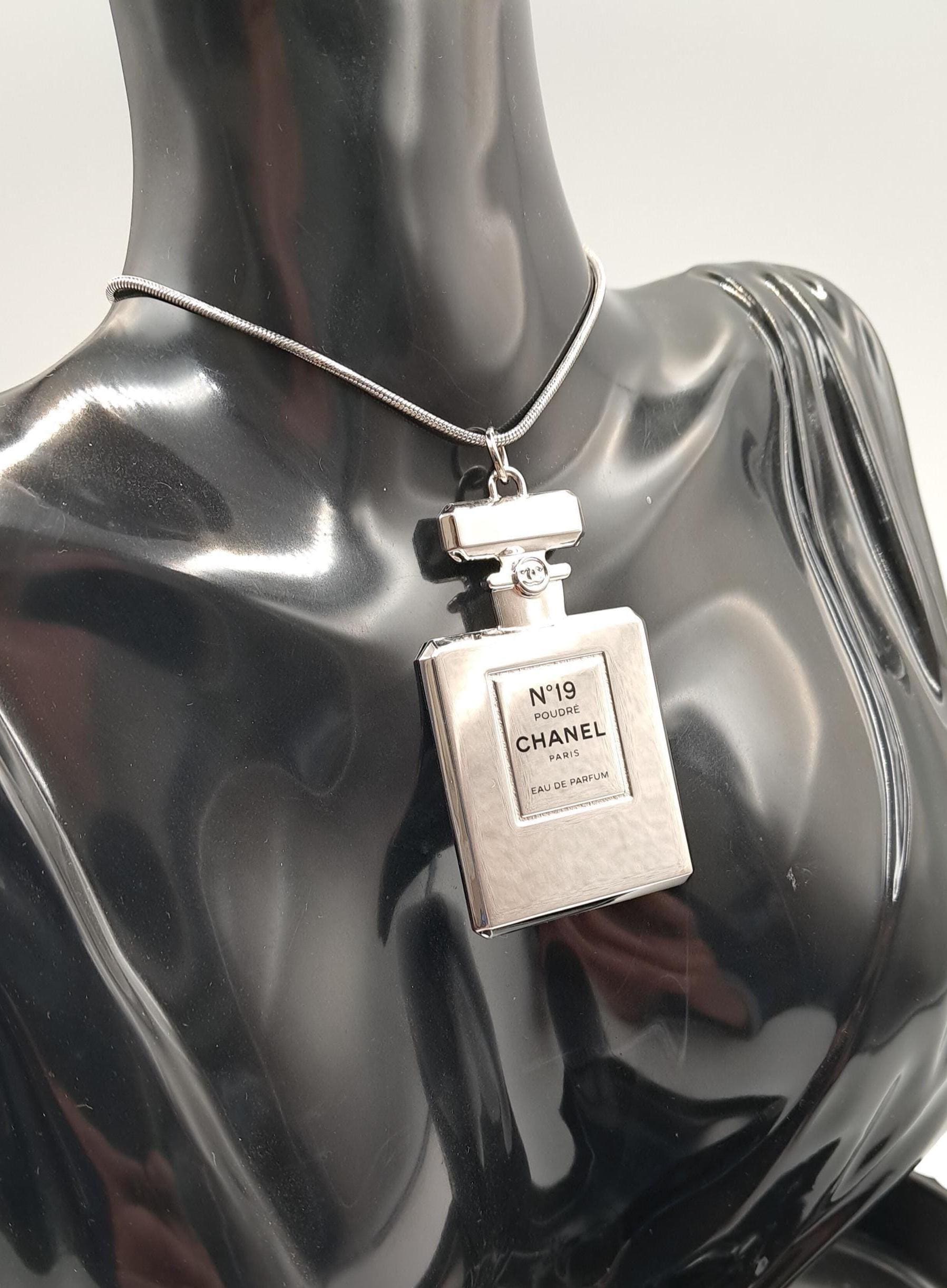 CHANEL Number 19 Eau De Parfum Powder Bottle Pendant Necklace