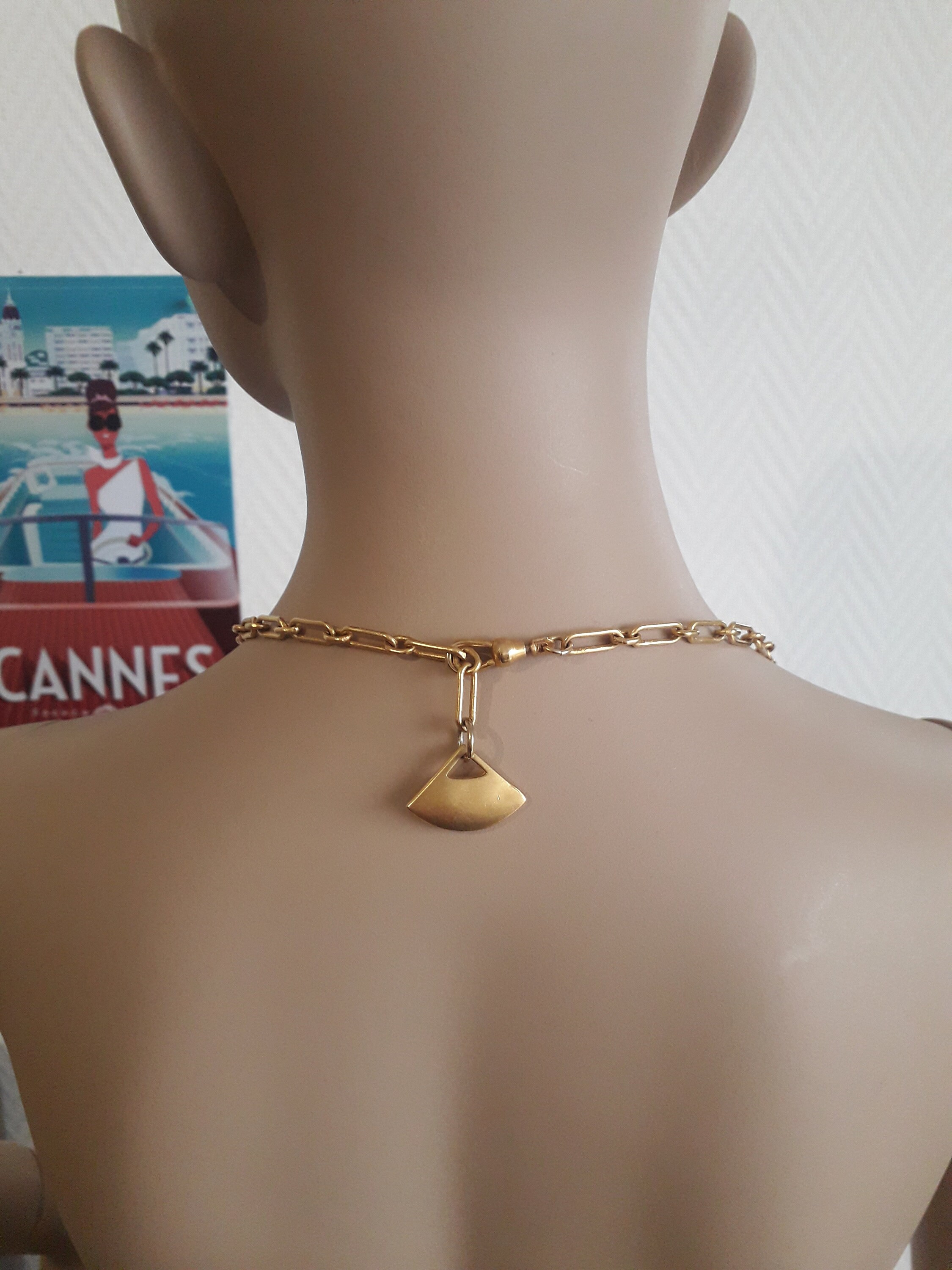 Collier Sautoir Vintage Plaqué Or Jaune Karl Lagerfeld – Occasion – Style Iconique