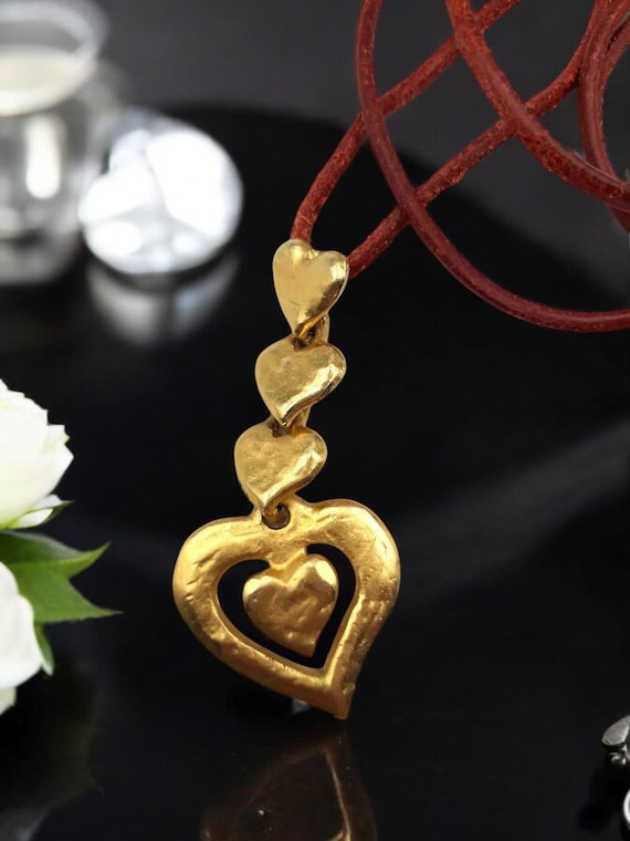 YSL Yves Saint-laurent Necklace Pendant Hearts Metal Gold