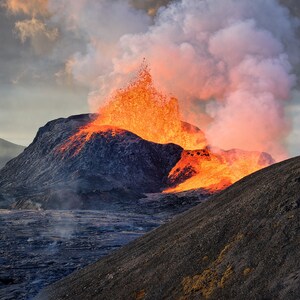 Fagradalsjfall - 2021 (Islanda) - Stampa su carta opaca / Arte della parete / Belle arti / Fotografia di viaggio