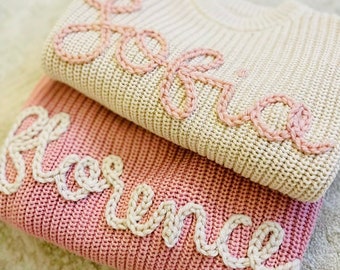 Gepersonaliseerde handgebreide naam babytrui, aangepaste babynaam trui, baby meisjes trui met naam, borduurwerk cadeau voor baby meisjes jongen