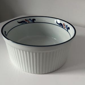 Vintage Dansk Bistro Soufflé Casserole Dish | Open Vegetable Bowl | Maribo Berry Pattern | Dansk International Japan | 7”