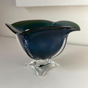 Stunning Handmade Blown Green Teal Blue Art Dish Bowl Vase Signed 5”W 4.5”T