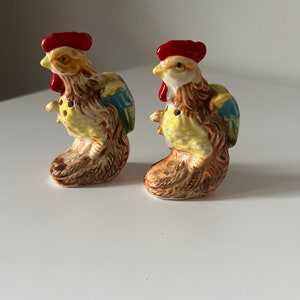Vintage Rooster And Hen Salt And Pepper Shakers