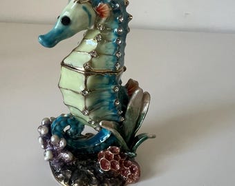 Vintage Jeweled Animal Trinket Pill Box  – Enamel & Crystal Keepsake Figurines, Peacock Butterfly Seahorse Shell Bird Fish Puffin