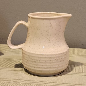 Vintage Creamer Pottery Ceramic Farmhouse Madein USA vintage